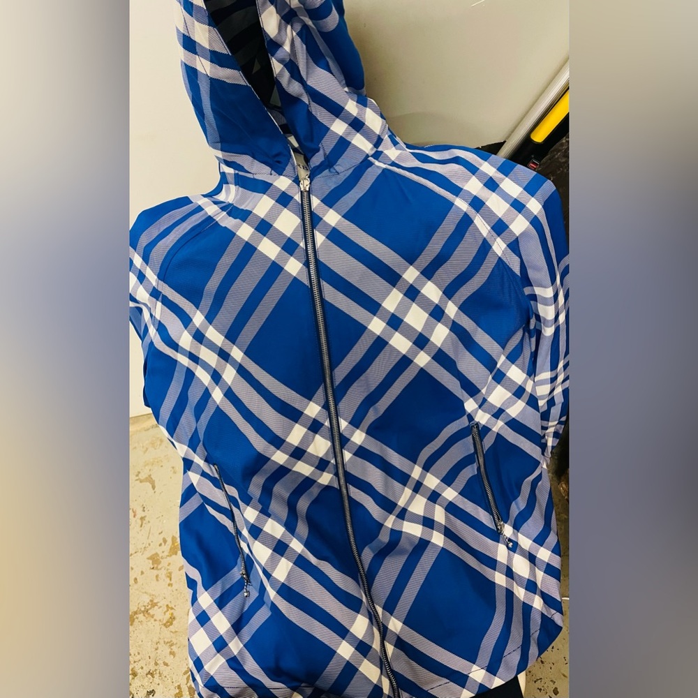 burberry jacket size medium retail $2300